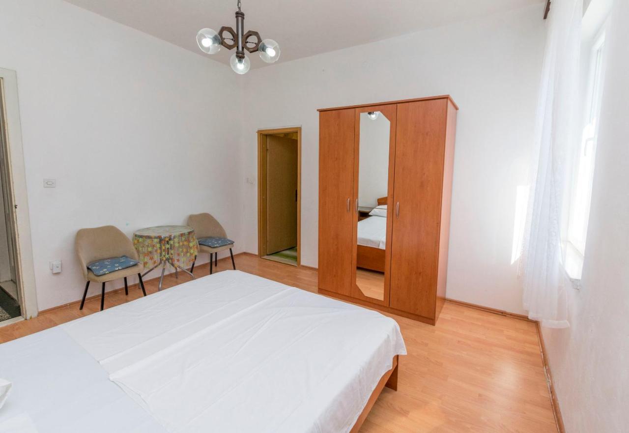 And Jakov Apartment